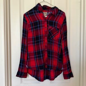 3/$10 Flannel print button up shirt size small